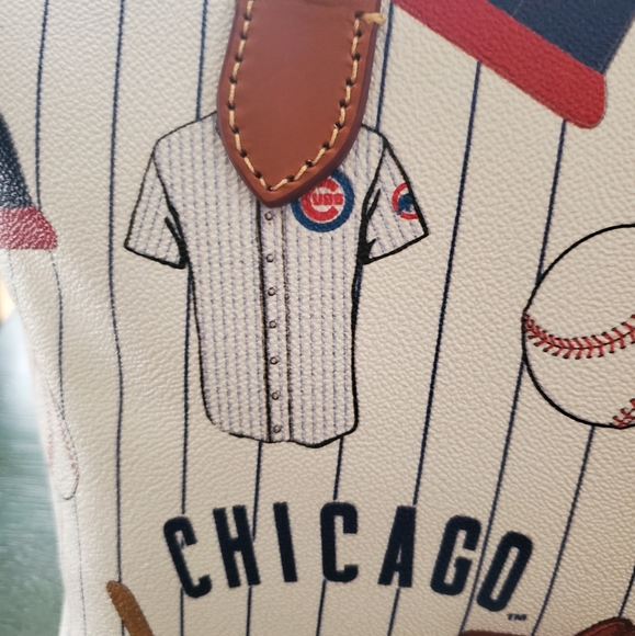 Dooney and Burke MLB Chicago Cubs Purse NWT - Picture 3 of 8